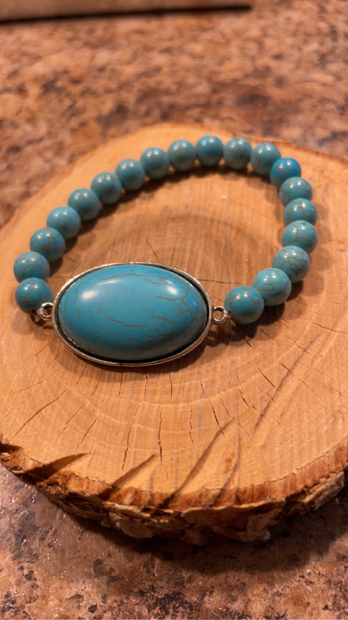 TURQUOISE BRACELET-OVAL STONE